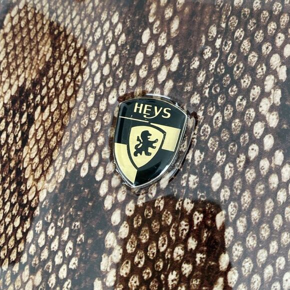 Heys USA Millano Brown Snake Skin Print Hard Shell Makeup Toiletries Case - NWOT - Picture 3 of 11